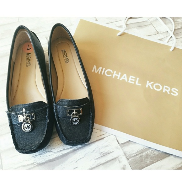 MICHAEL Michael Kors Shoes - •Michael Kors• black Hamilton charm loafers